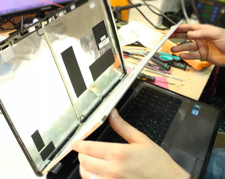 замена матрицы на ноутбуке в районе Ясенево города Москвы